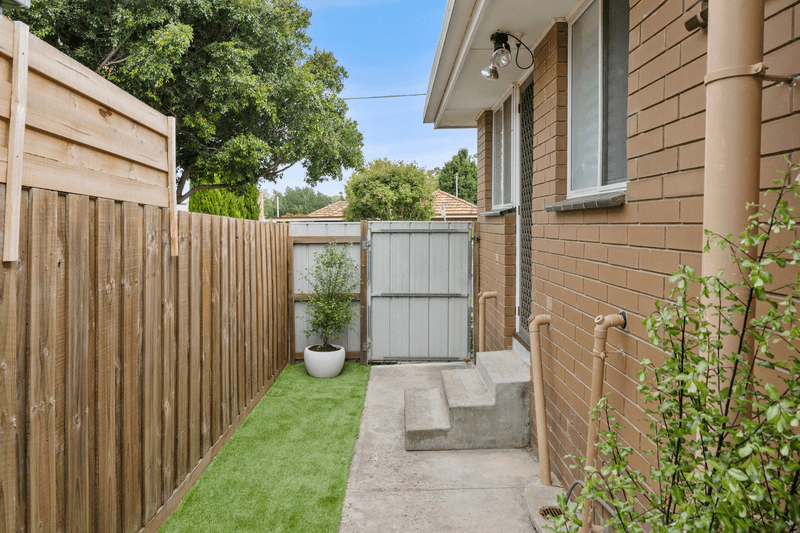 1/46 Sydenham Avenue, Manifold Heights, VIC 3218