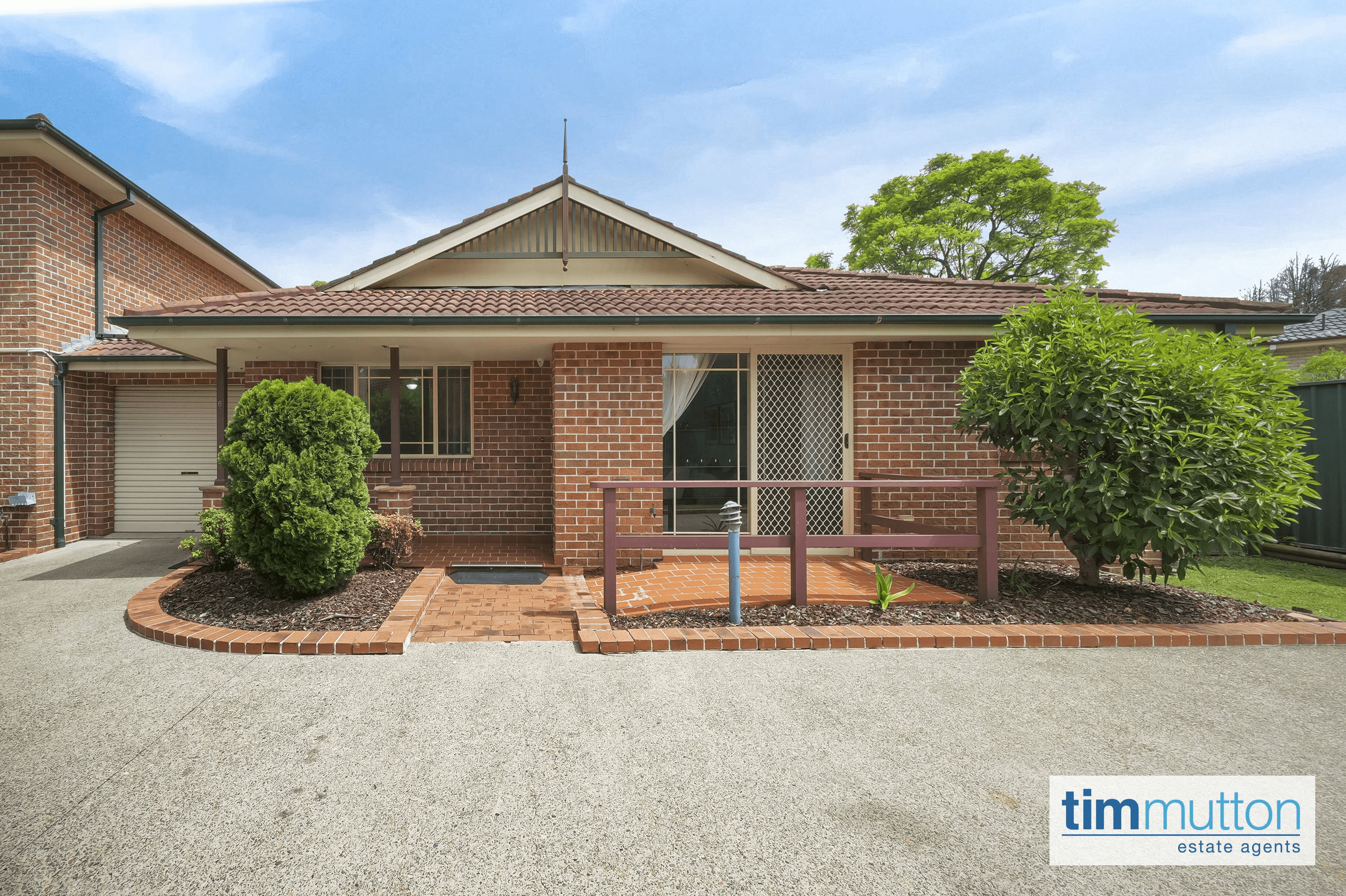 Unit 6/3 Carinya Pl, Moorebank, NSW 2170