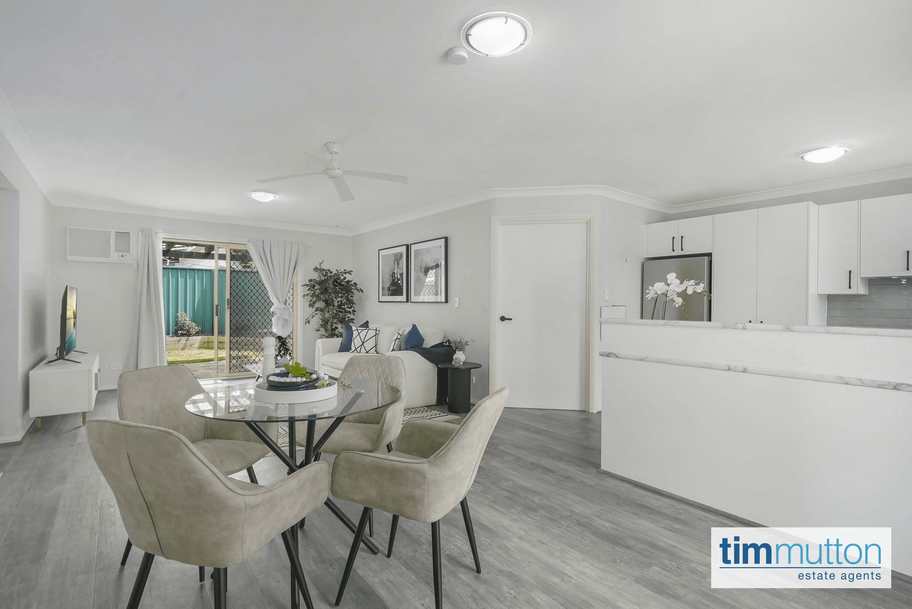 Unit 6/3 Carinya Pl, Moorebank, NSW 2170