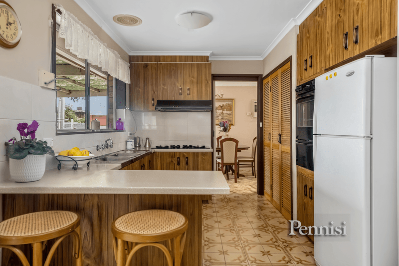 15 Sterling Drive, Keilor East, VIC 3033