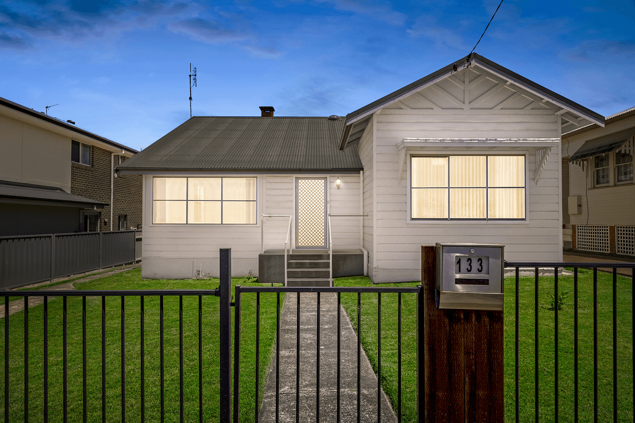 133 Lockyer Street, Adamstown, NSW 2289