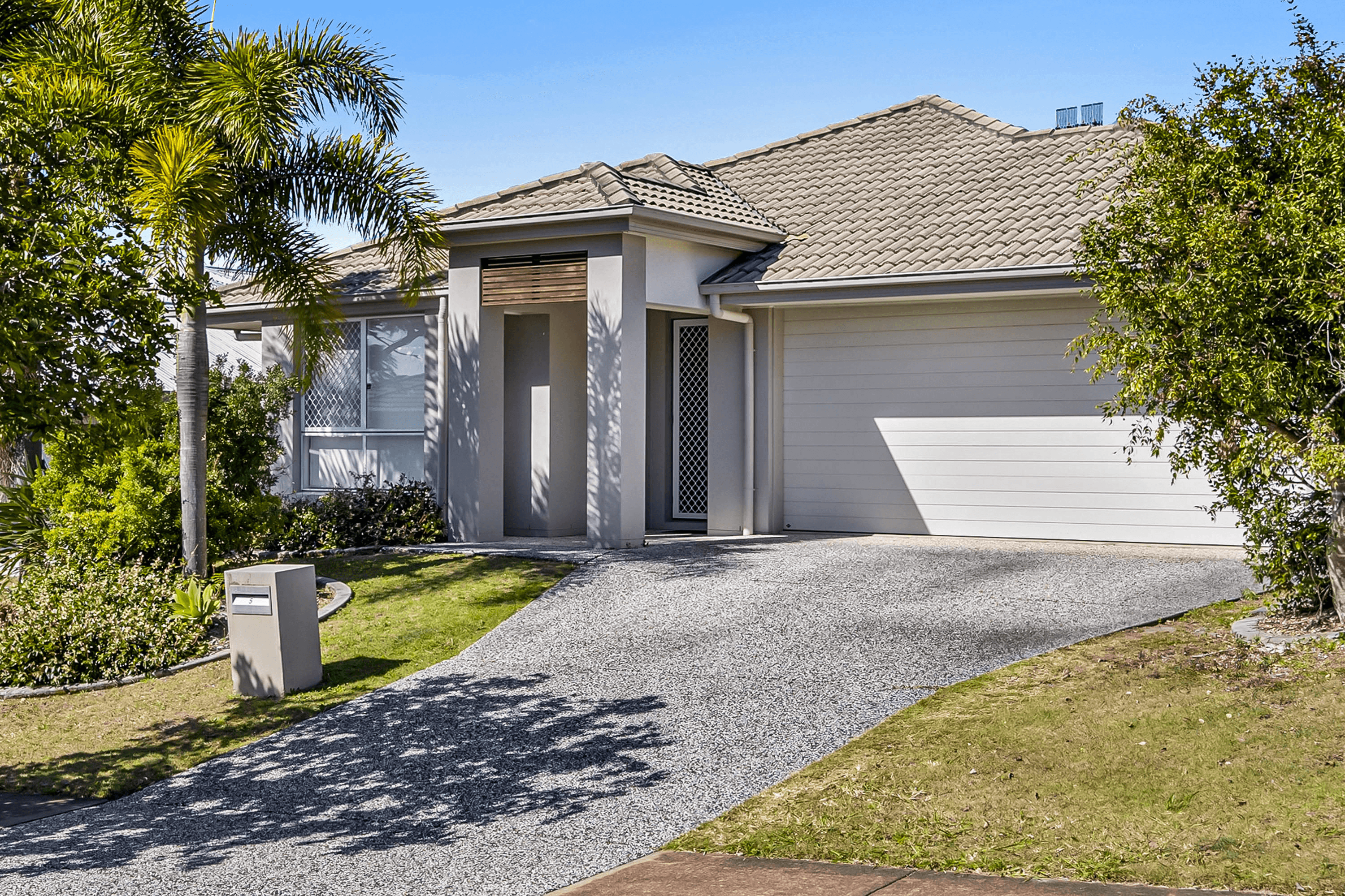 5 Waterville Way, PEREGIAN SPRINGS, QLD 4573