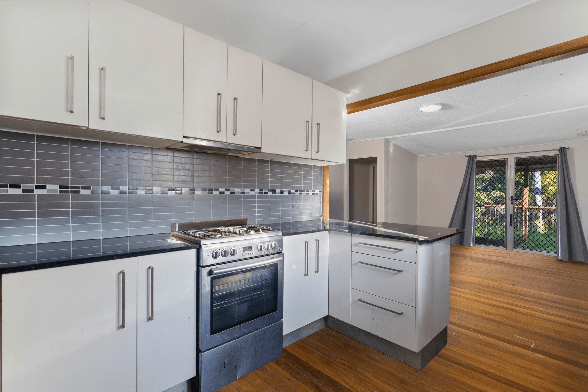 32 Bruce Road, WOODRIDGE, QLD 4114