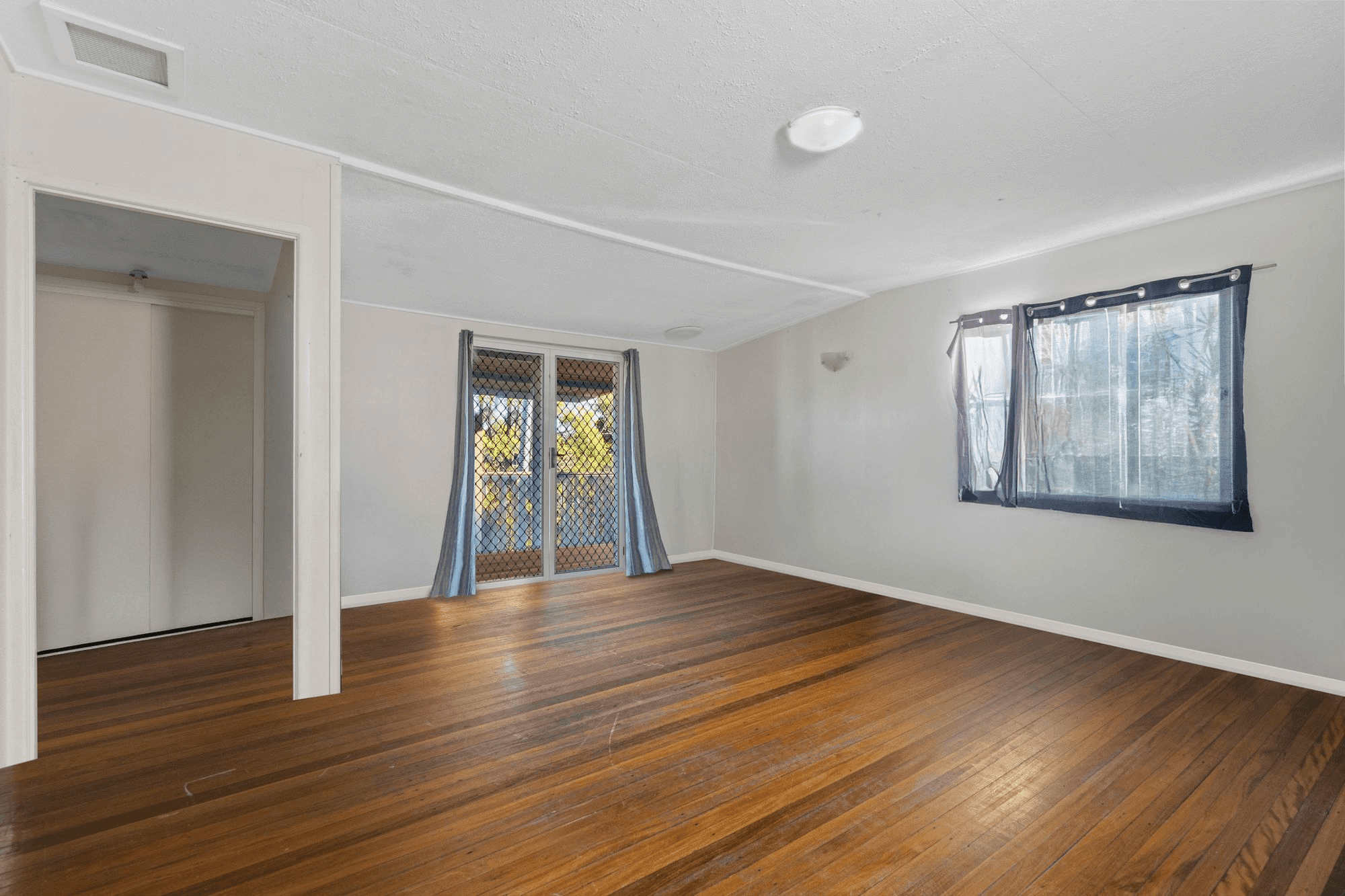 32 Bruce Road, WOODRIDGE, QLD 4114