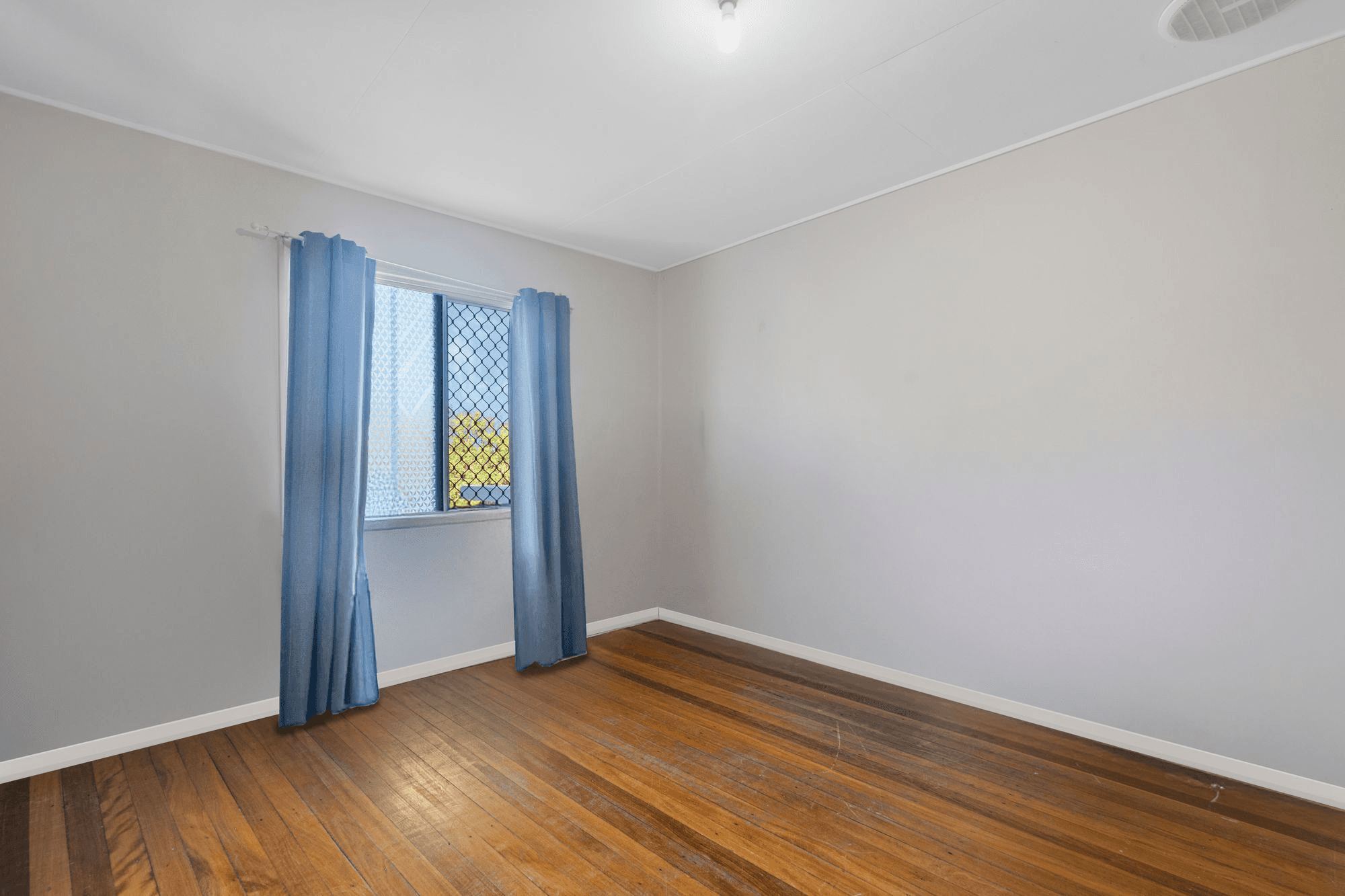 32 Bruce Road, WOODRIDGE, QLD 4114