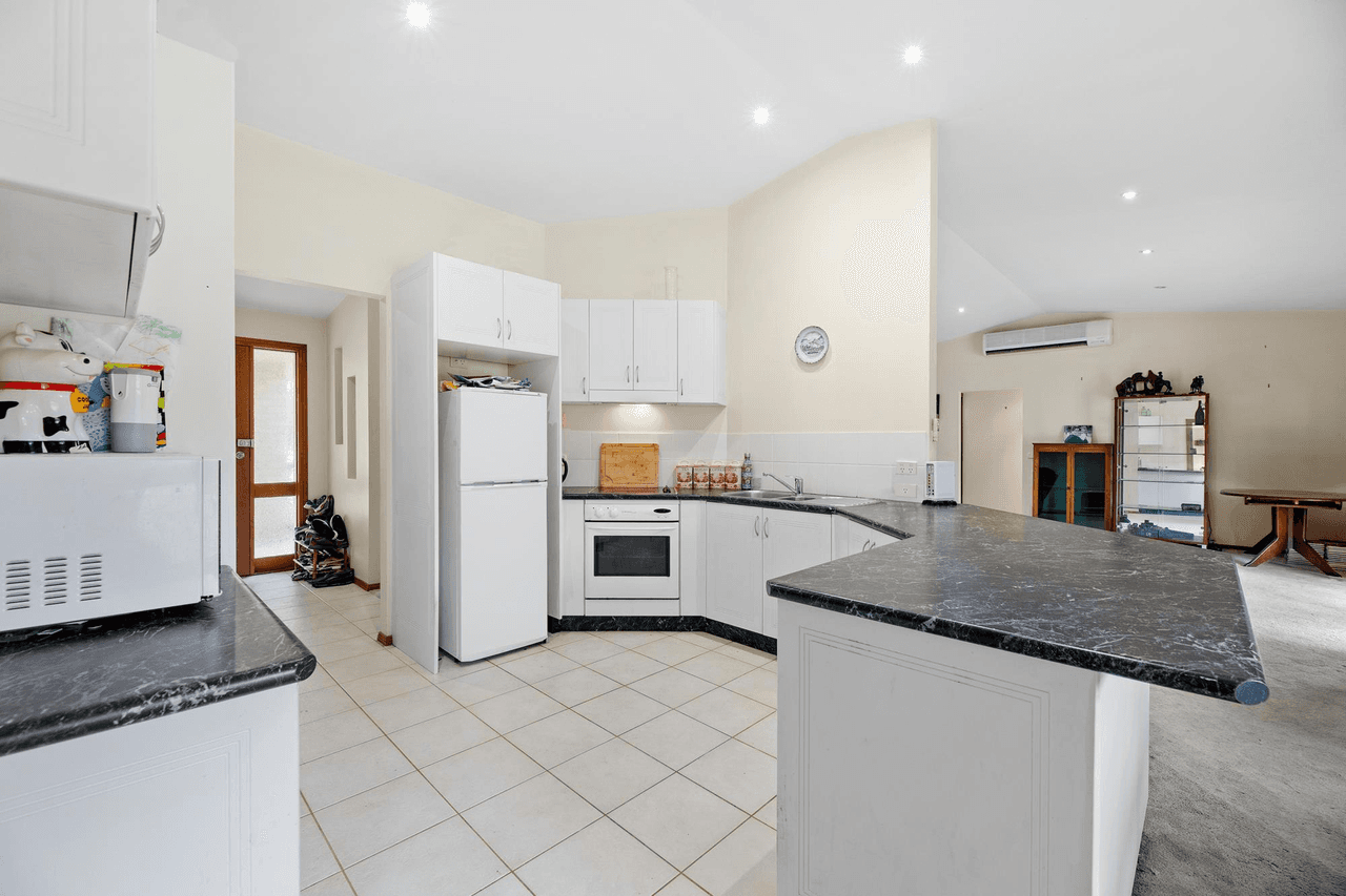 8 George Place, DALMENY, NSW 2546