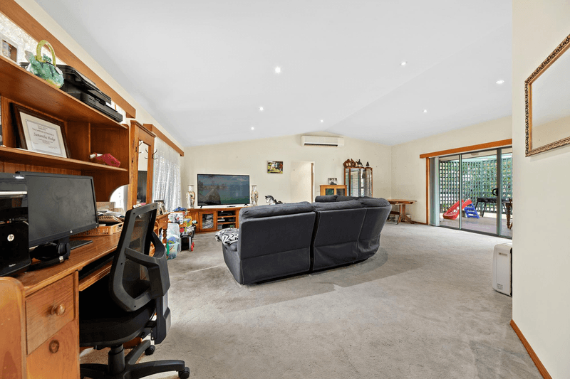 8 George Place, DALMENY, NSW 2546