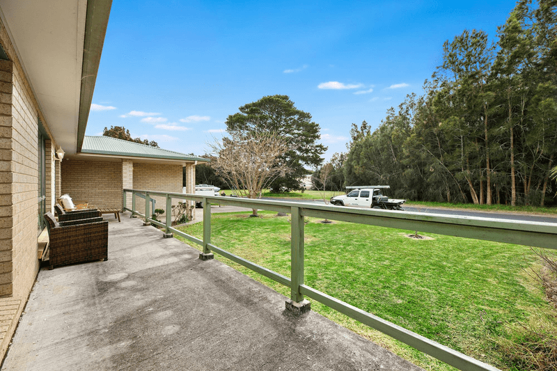 8 George Place, DALMENY, NSW 2546