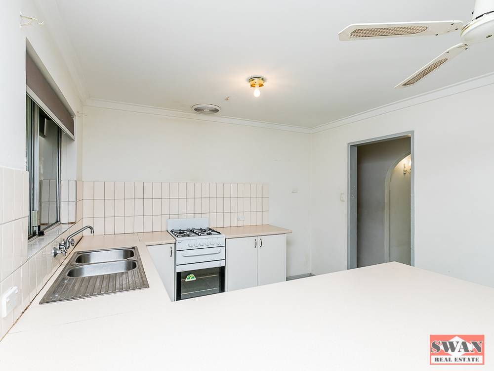 32 Abingdon Rd, Swan View, WA 6056