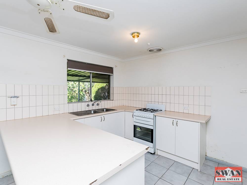 32 Abingdon Rd, Swan View, WA 6056