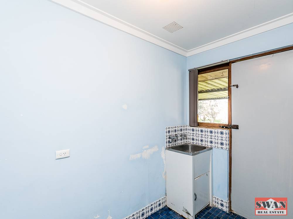 32 Abingdon Rd, Swan View, WA 6056