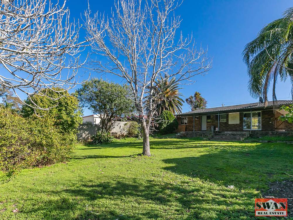 32 Abingdon Rd, Swan View, WA 6056