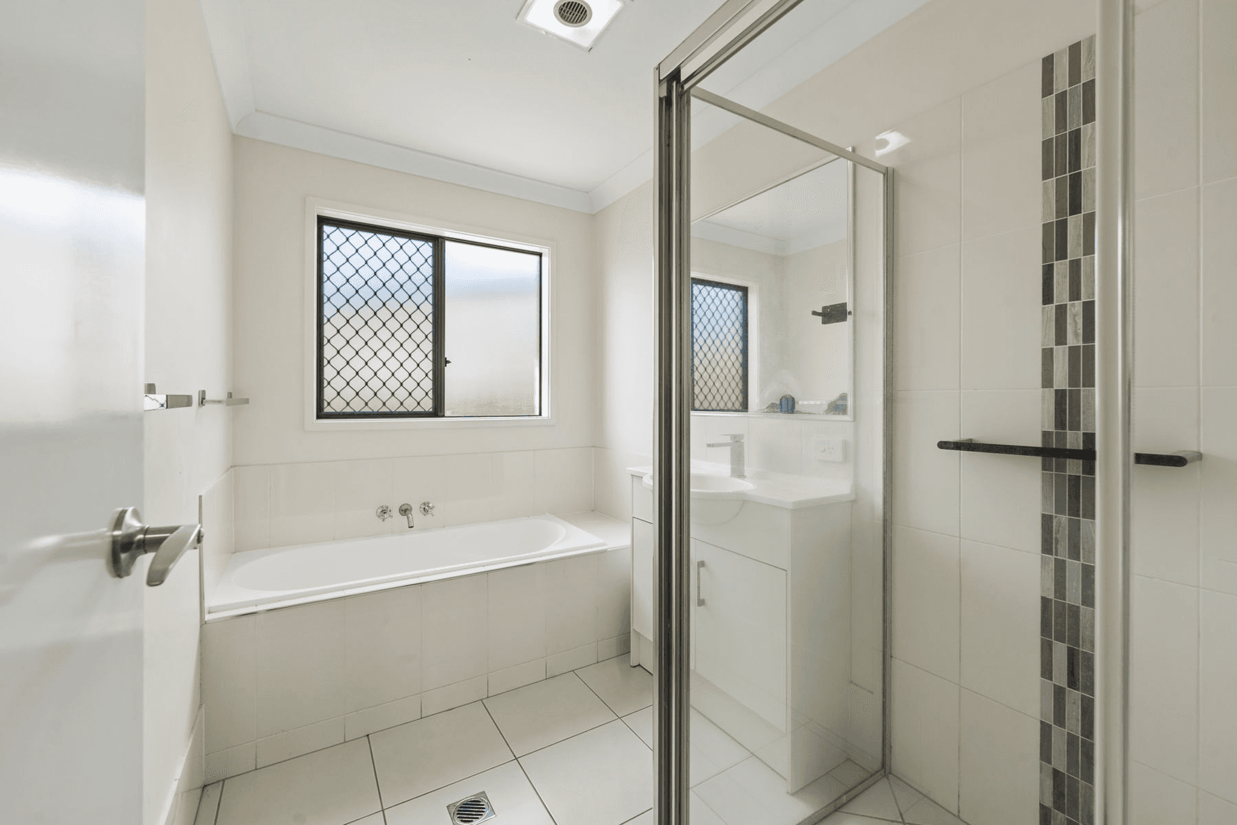 97b Taylor Street, NEWTOWN, QLD 4350