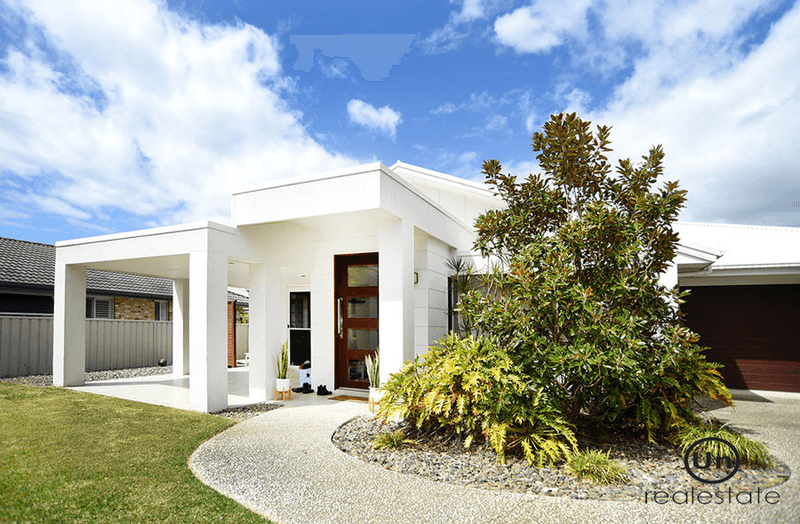 24 Tidal Crescent, MOONEE BEACH, NSW 2450