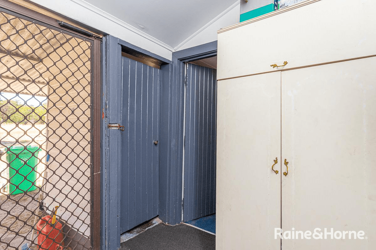 41 Roe Road, CAPEL, WA 6271