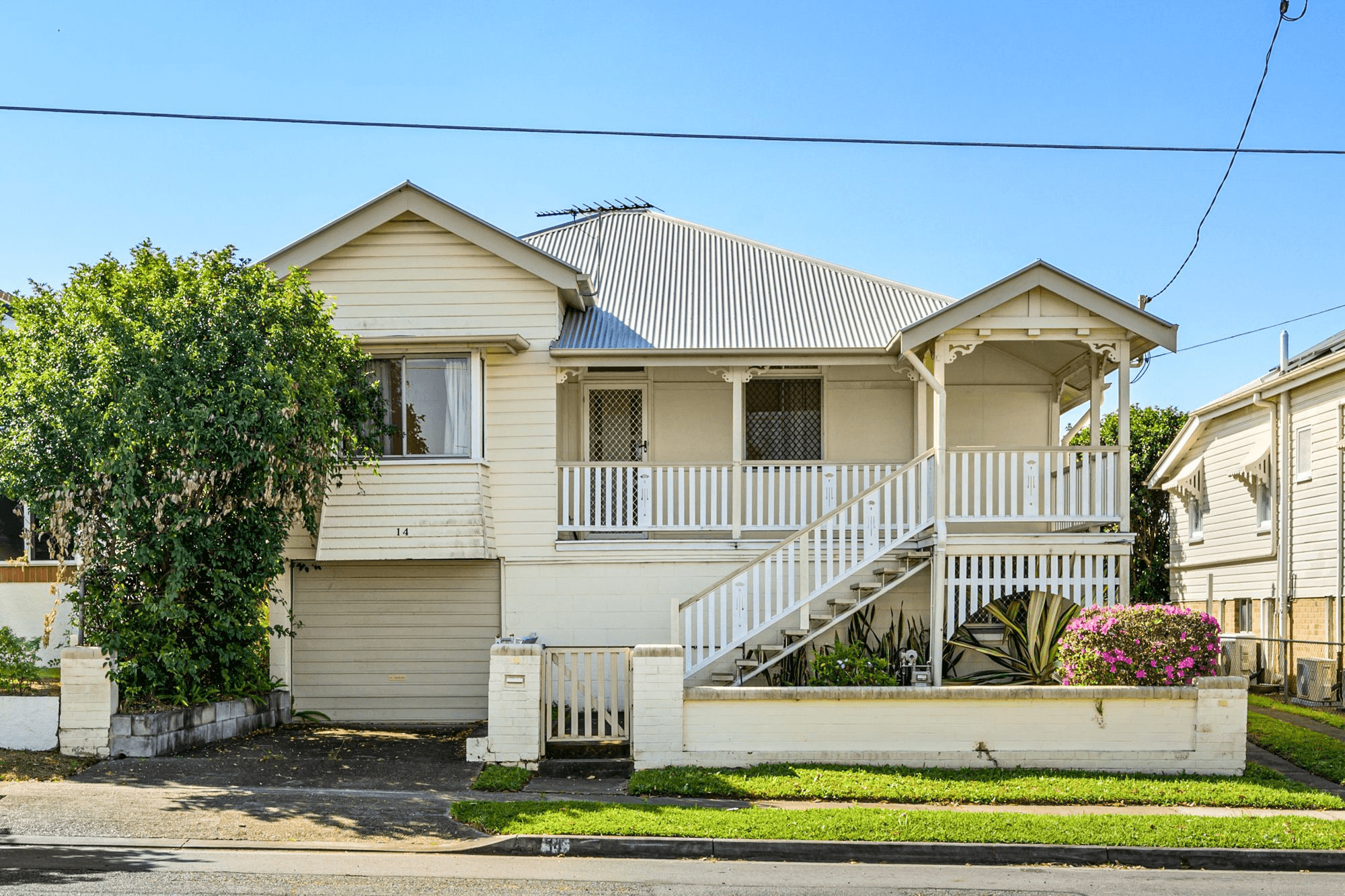 14 Young Street, ANNERLEY, QLD 4103