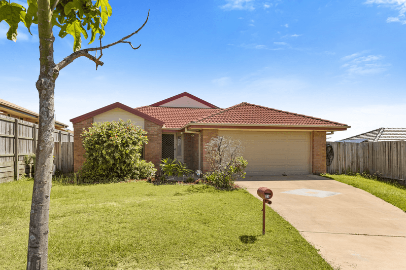 25 Charlton Place, Regents Park, QLD 4118