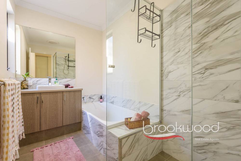 1/27 Weston Street, Maddington, WA 6109