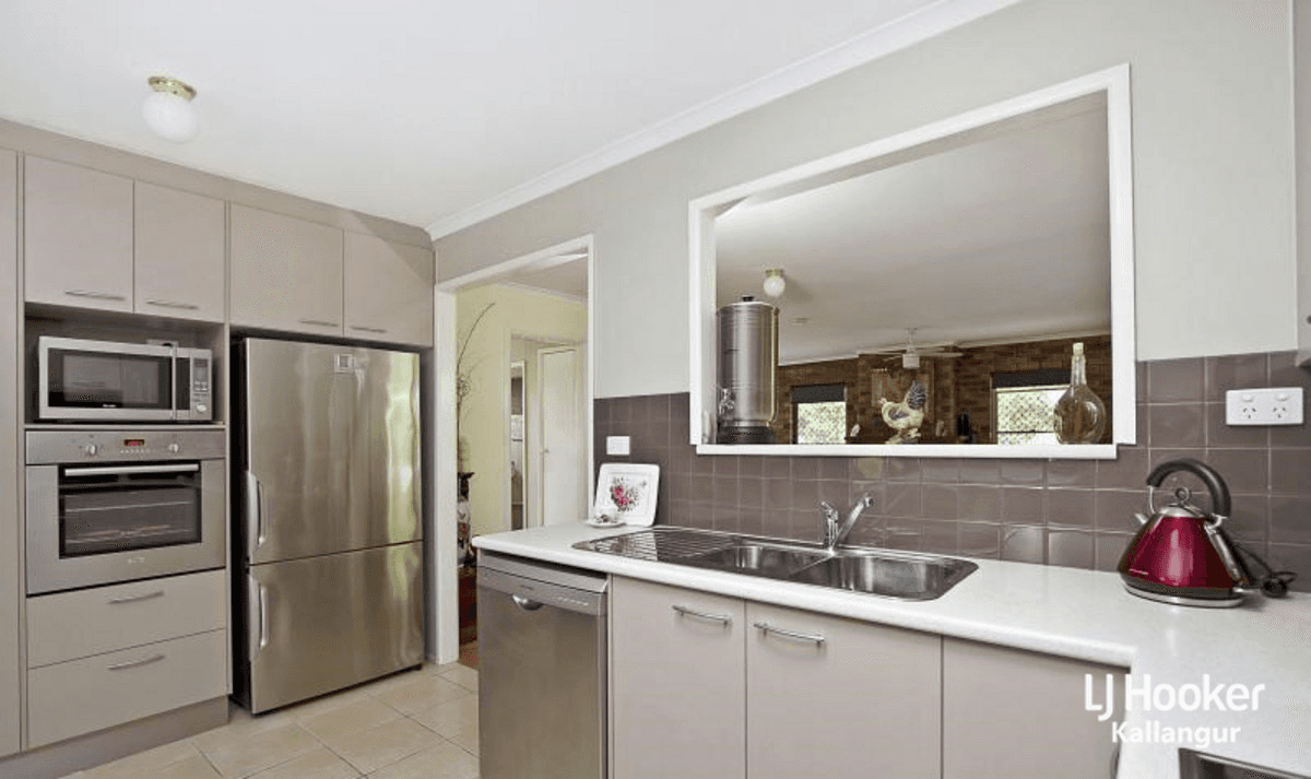 12 Penson Court, KALLANGUR, QLD 4503