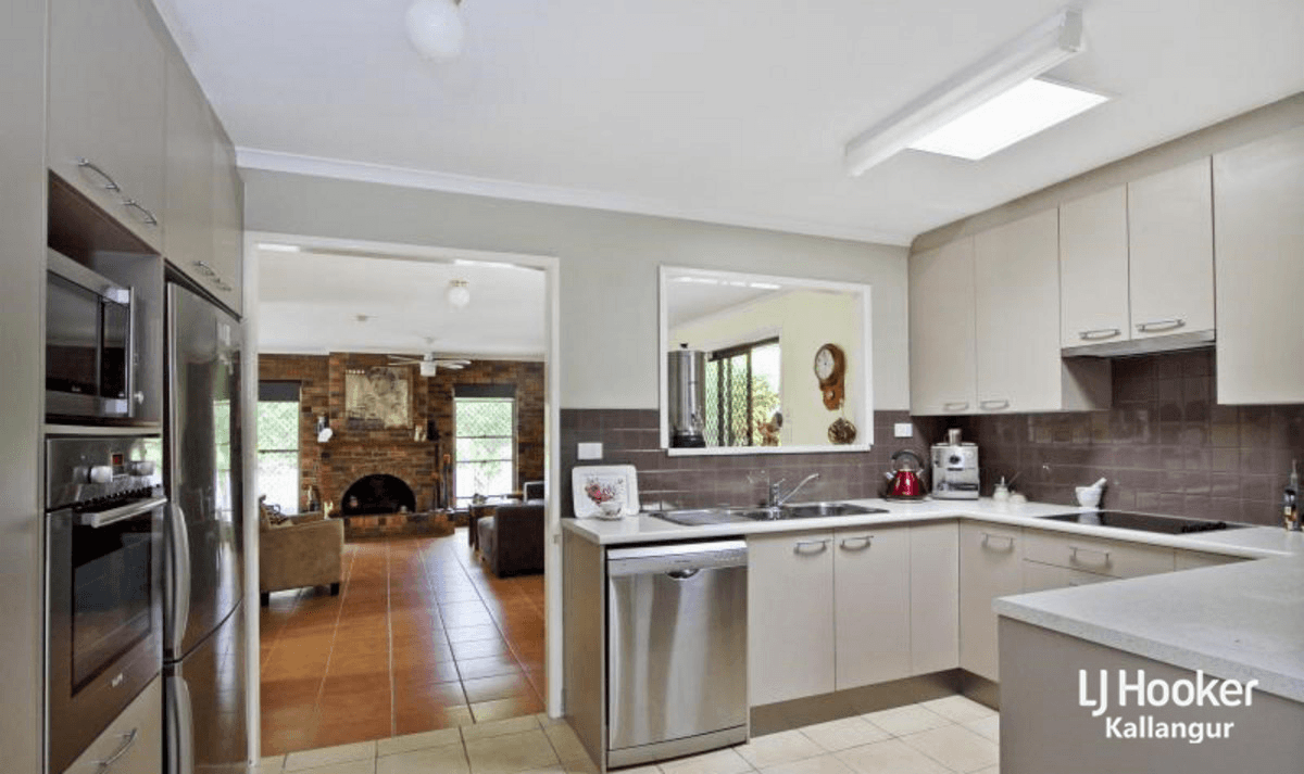 12 Penson Court, KALLANGUR, QLD 4503