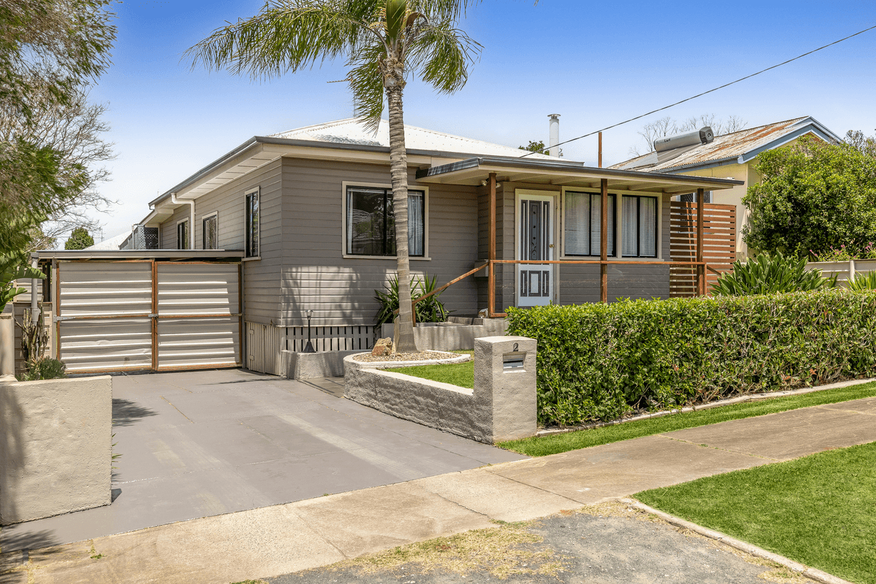 2 Fourth Avenue, HARRISTOWN, QLD 4350