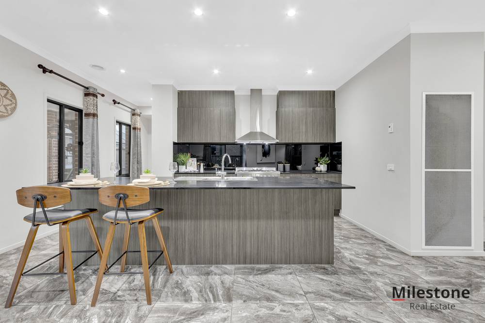 54 Scotland Circuit, CRANBOURNE WEST, VIC 3977