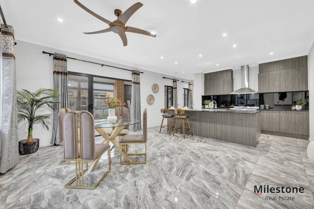 54 Scotland Circuit, CRANBOURNE WEST, VIC 3977