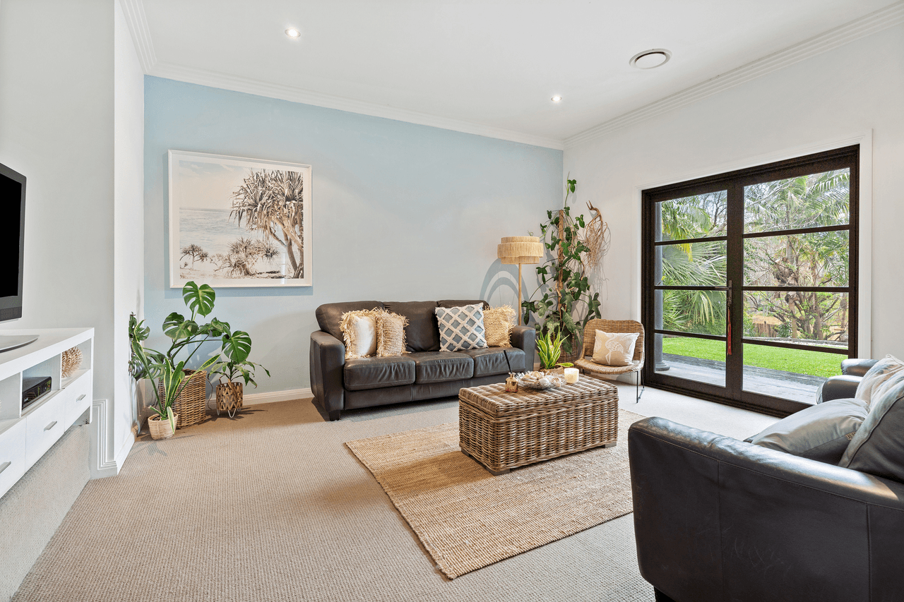 2 Greendale Drive, COORANBONG, NSW 2265