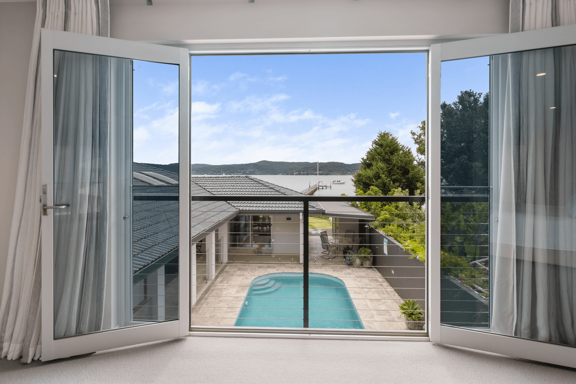 251 Avoca Drive, GREEN POINT, NSW 2251