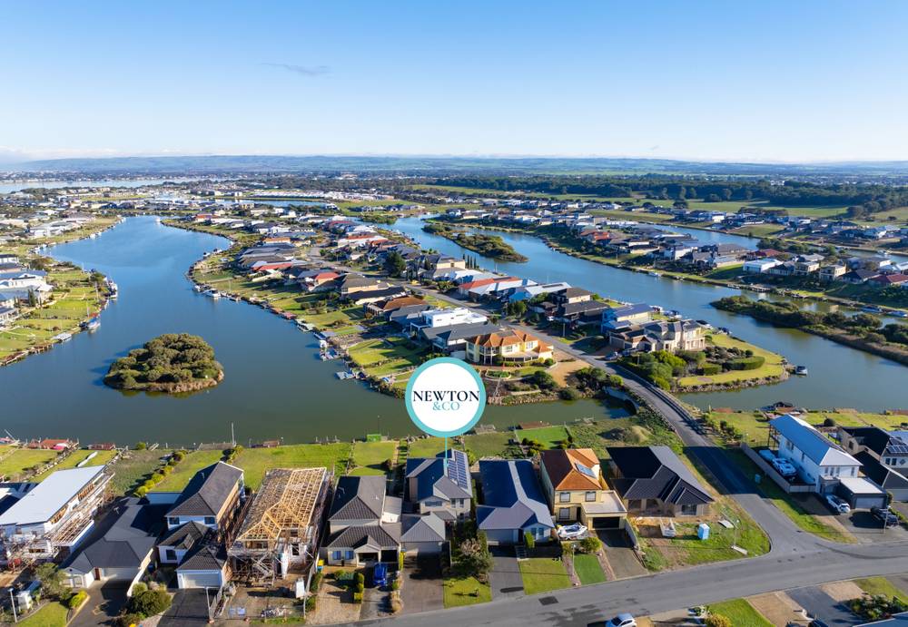 153 Excelsior Pde, Hindmarsh Island, SA 5214