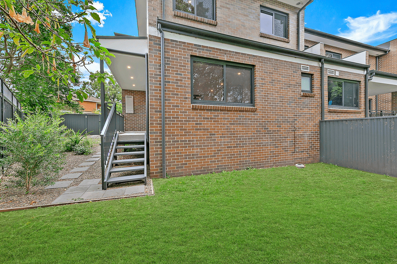 1/1 Dunmore Avenue, CARLINGFORD, NSW 2118