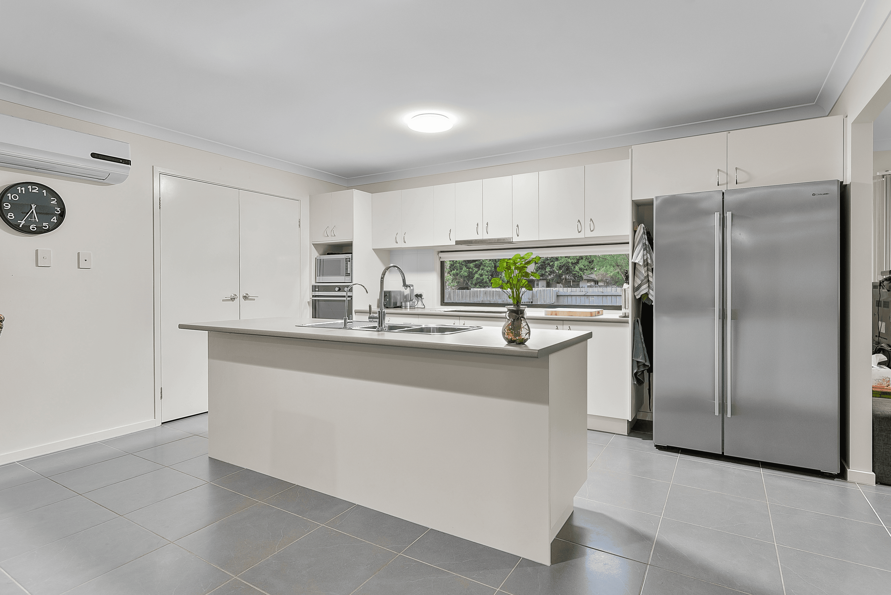 12 Adam Court, KALLANGUR, QLD 4503