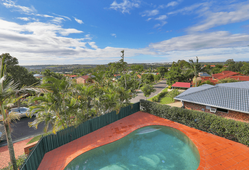 24 Saint Clair Crescent, WISHART, QLD 4122