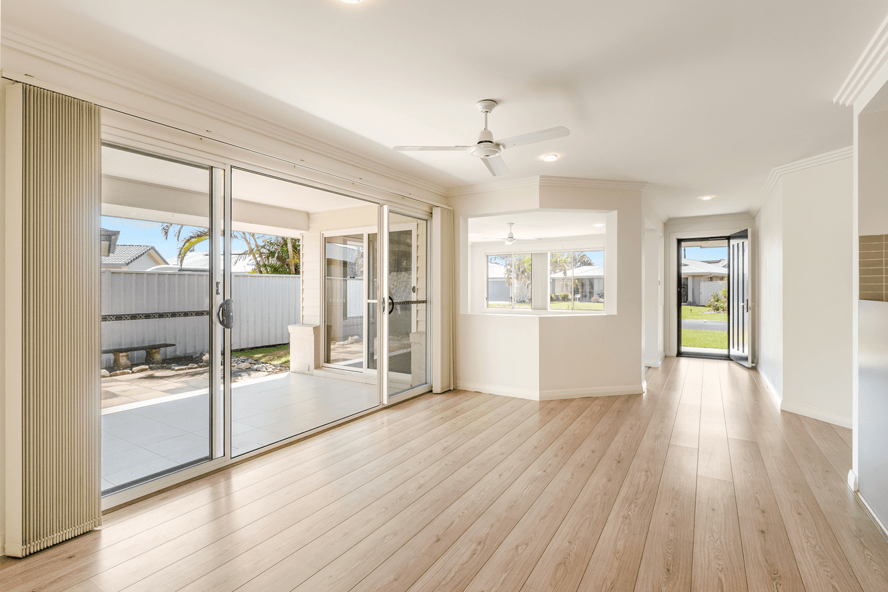 1/1 Flinders Place, YAMBA, NSW 2464