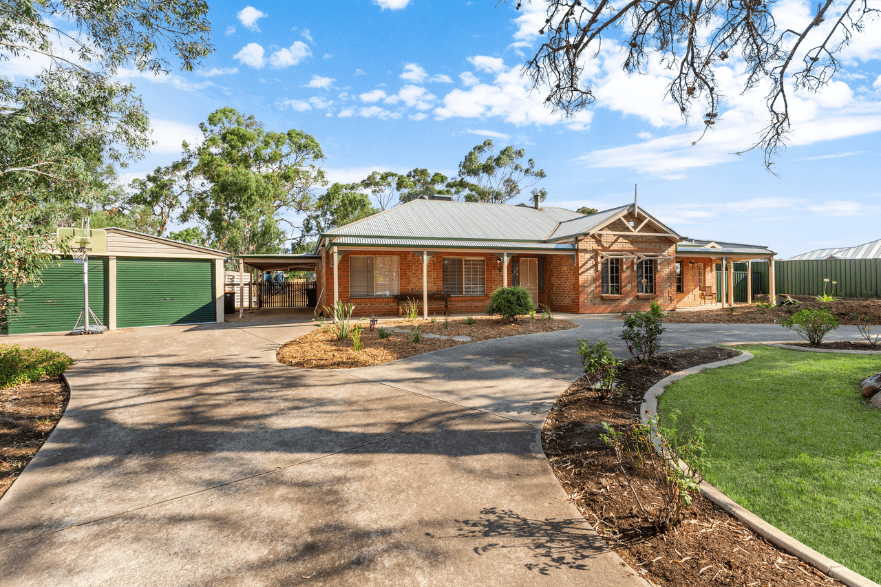 9 Burnett Drive, ONE TREE HILL, SA 5114