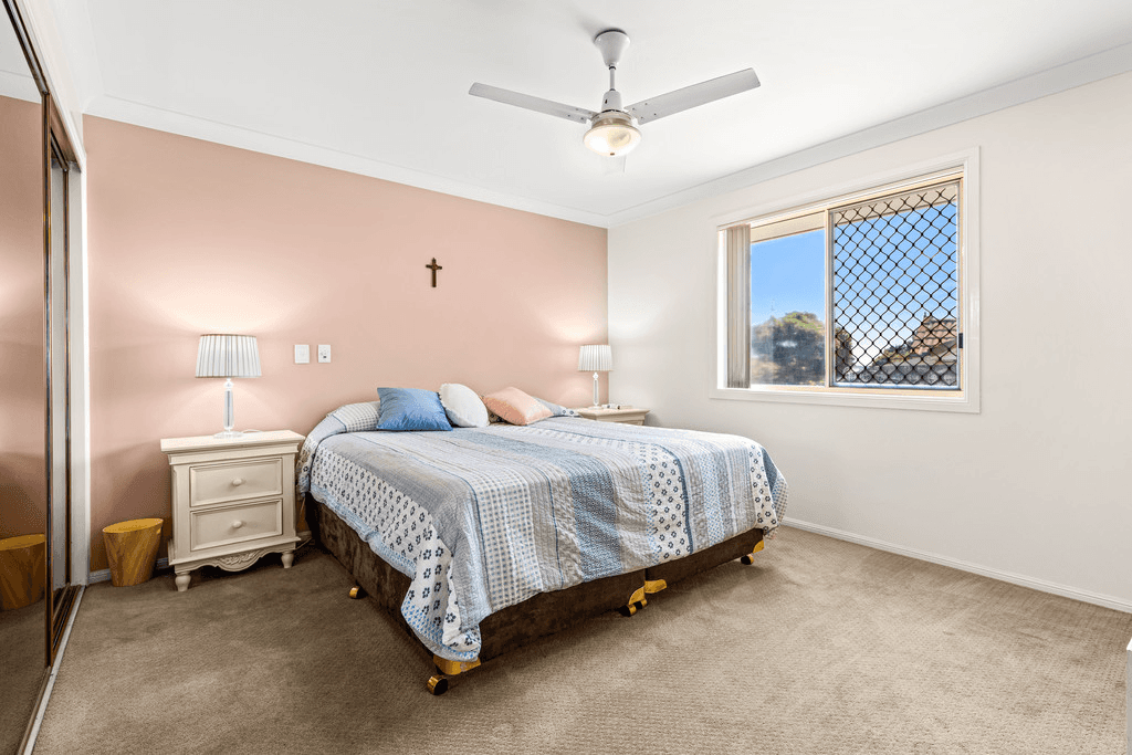 1/4 Brunckhorst Drive, KEARNEYS SPRING, QLD 4350