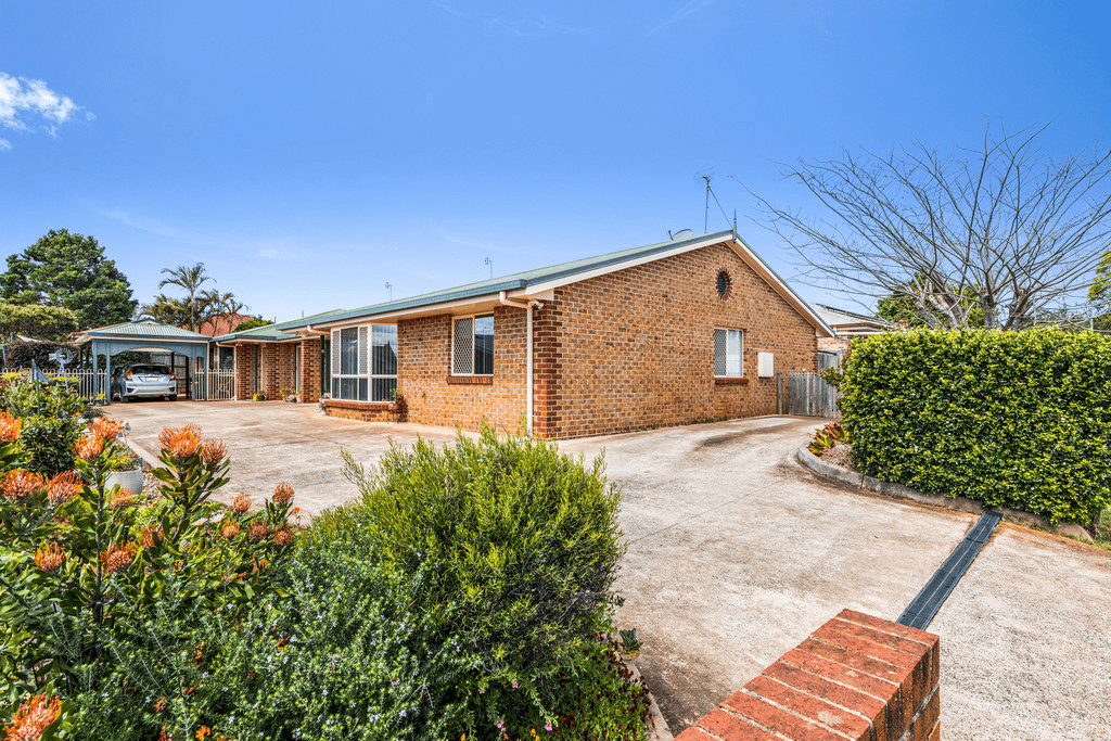 1/4 Brunckhorst Drive, KEARNEYS SPRING, QLD 4350