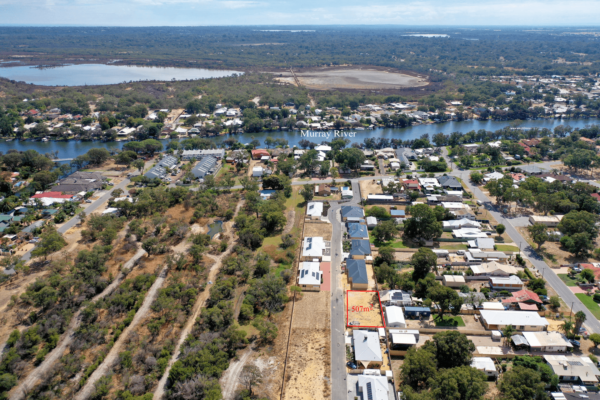 18 Banksia Terrace, South Yunderup, WA 6208