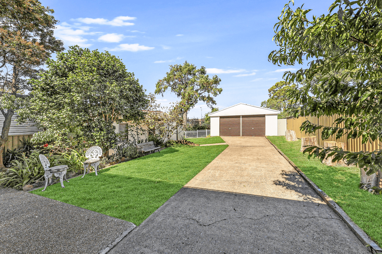 31 Queensbury Road, PADSTOW HEIGHTS, NSW 2211