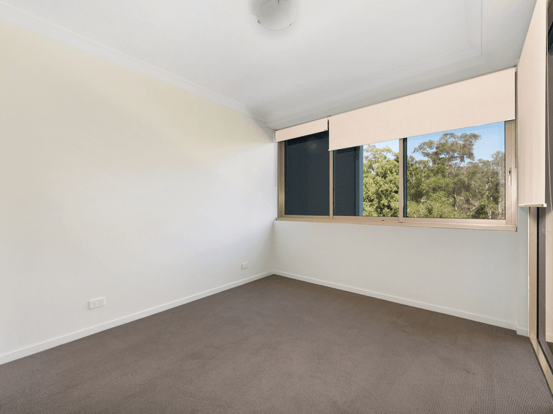 1319/397 Christine Avenue, VARSITY LAKES, QLD 4227