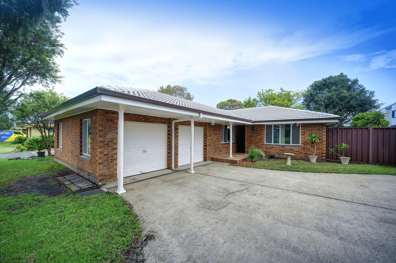 11 Godwin St, Forster, NSW 2428