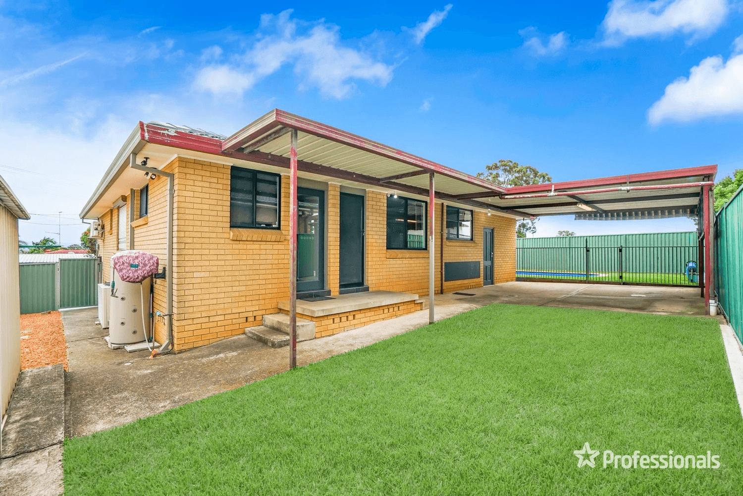 16 Neville Street, Colyton, NSW 2760