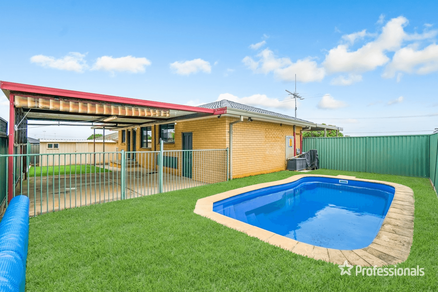 16 Neville Street, Colyton, NSW 2760