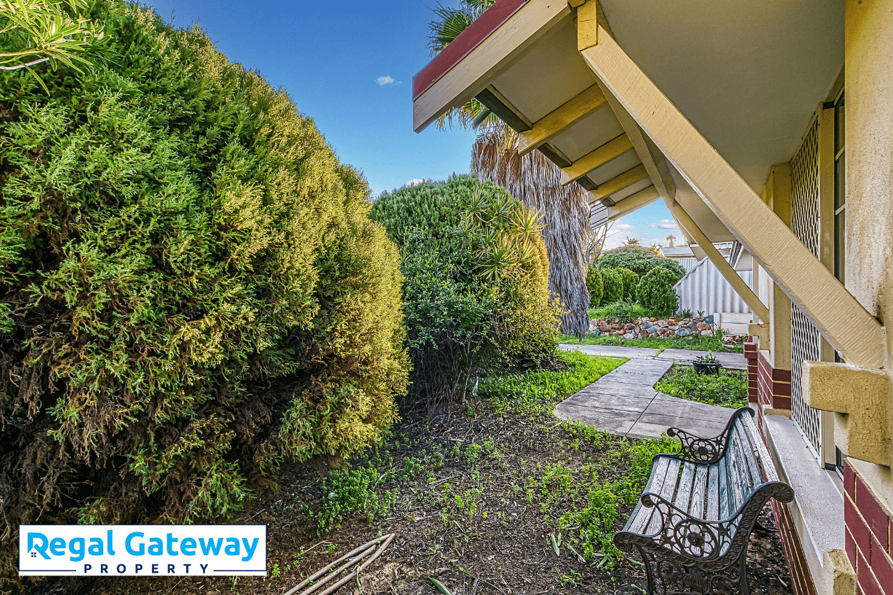 47 Dalrymple Drive, LEDA, WA 6170