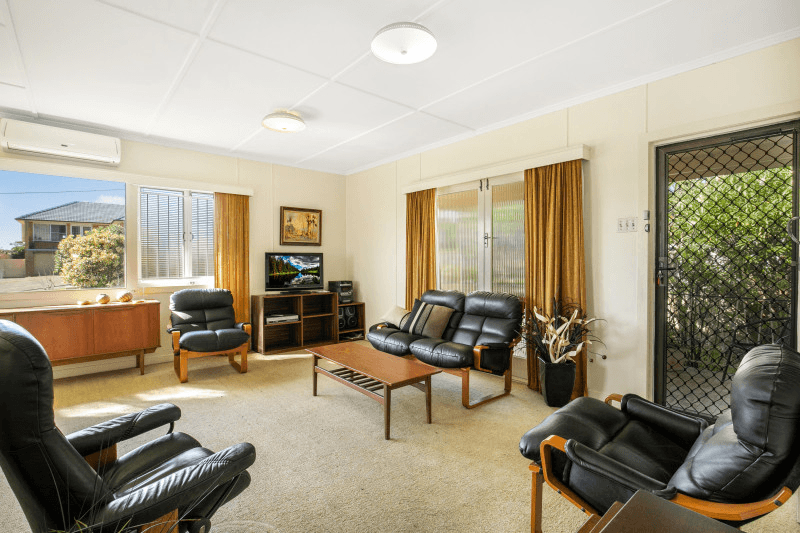 110 Brodie Street, HOLLAND PARK WEST, QLD 4121