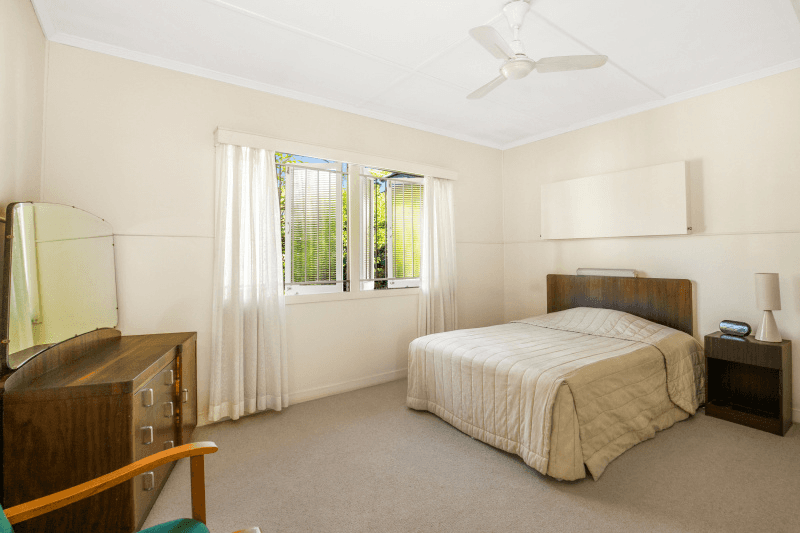 110 Brodie Street, HOLLAND PARK WEST, QLD 4121