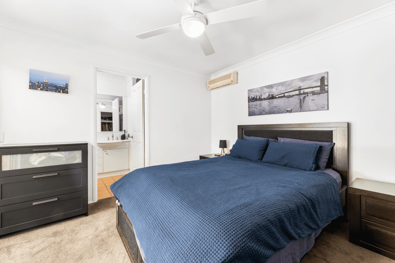 8 Loreto Close, BOONDALL, QLD 4034