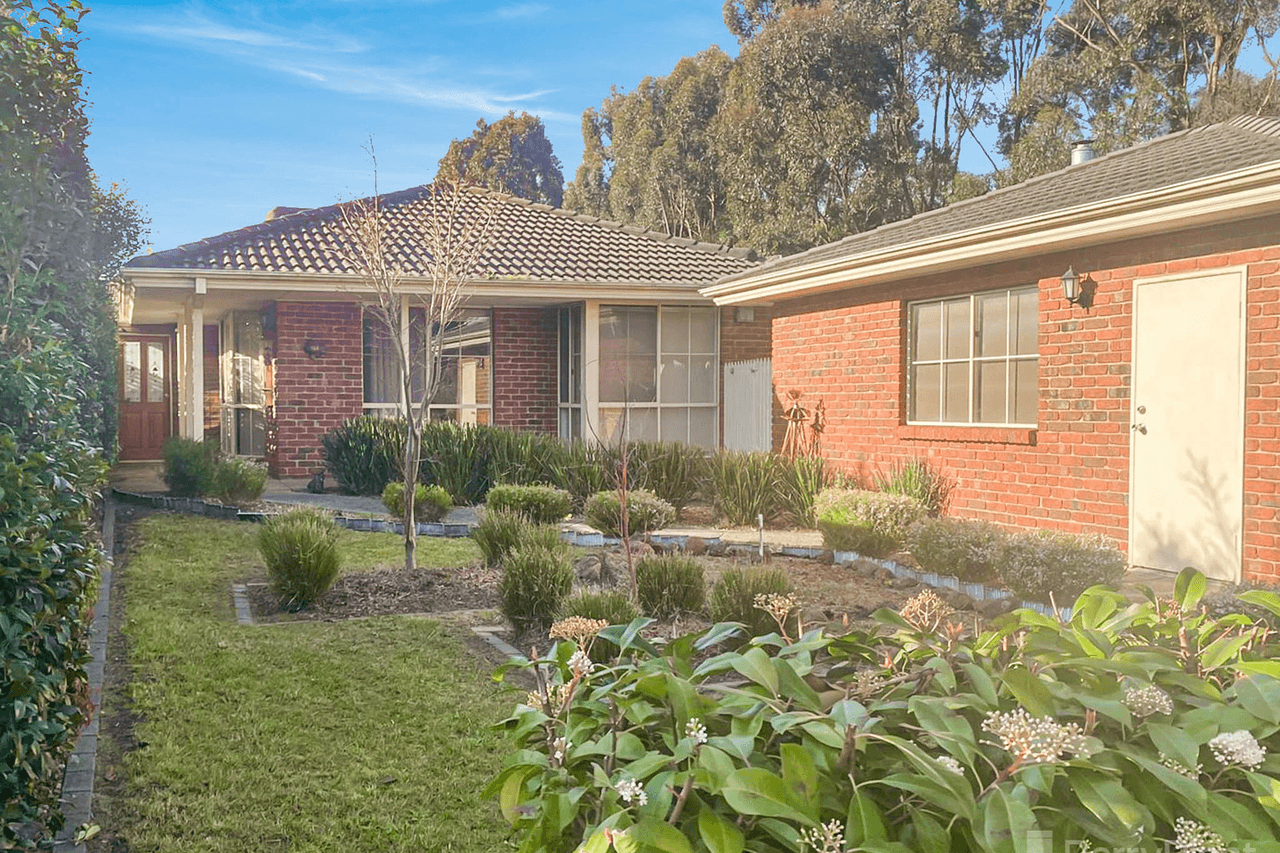 24 Cottswold Avenue, Narre Warren, VIC 3805