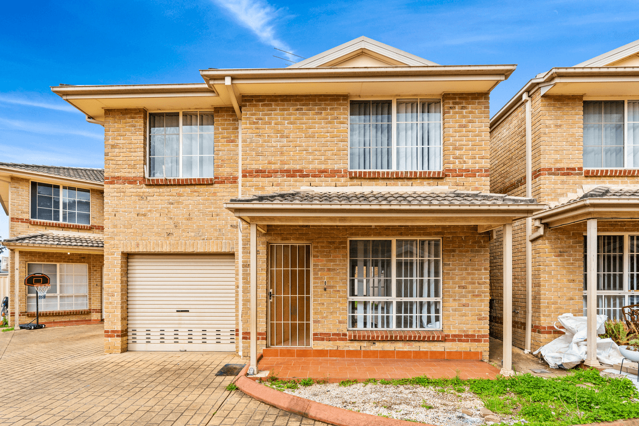 8/28 Warialda Way, HINCHINBROOK, NSW 2168