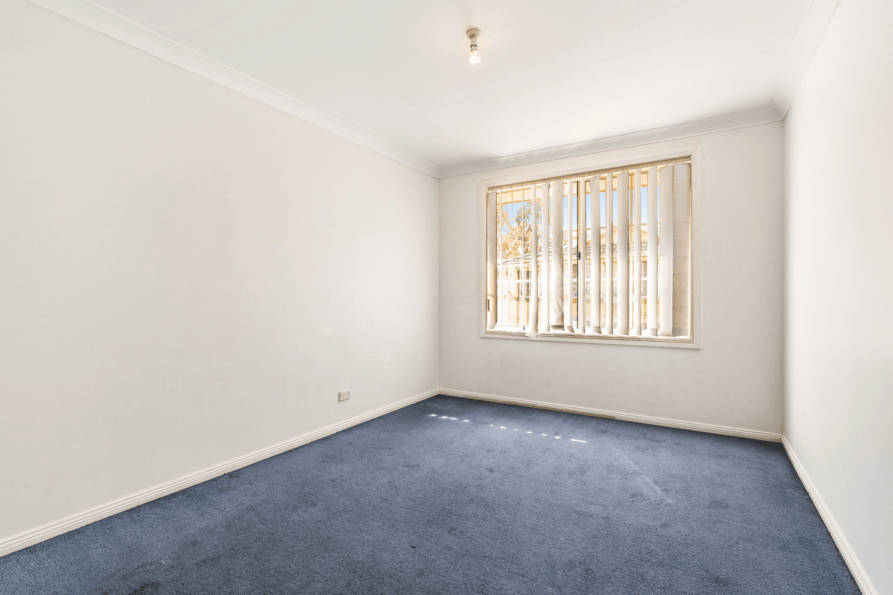 8/28 Warialda Way, HINCHINBROOK, NSW 2168